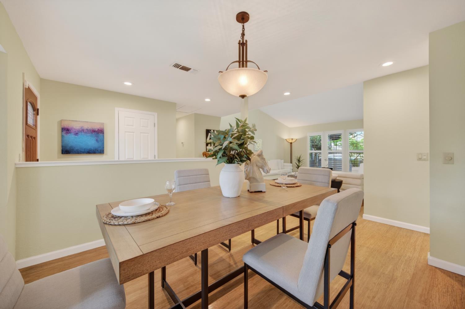 9349 Rolling Glenn Ct