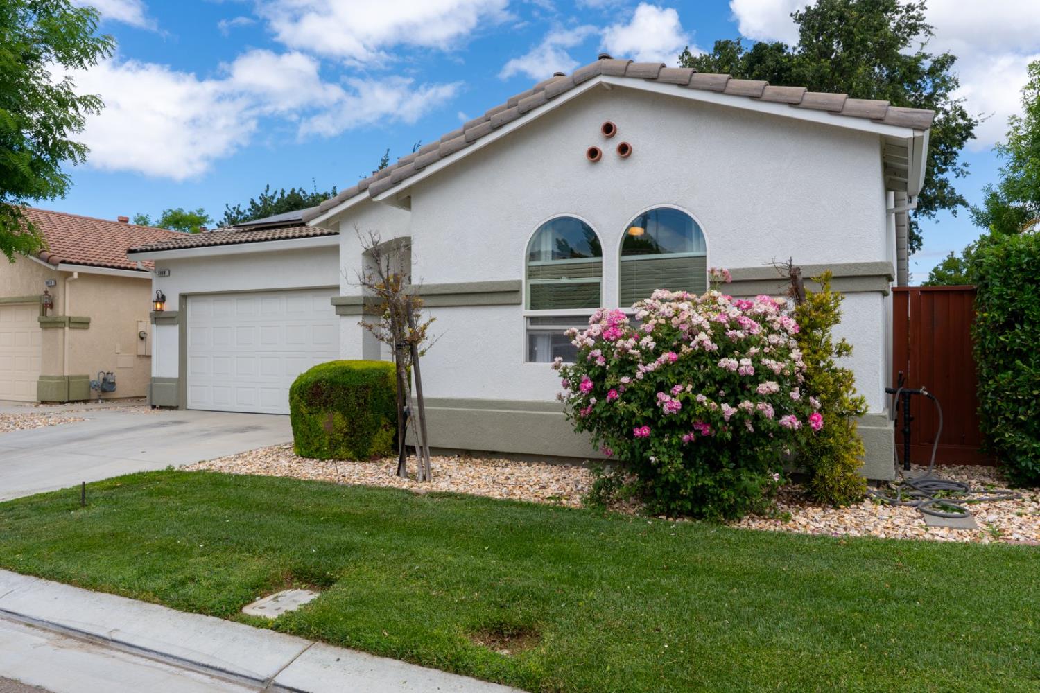 Los Banos, California 93635, United States, 3 Bedrooms Bedrooms, ,2 BathroomsBathrooms,Residential,Pending,128996