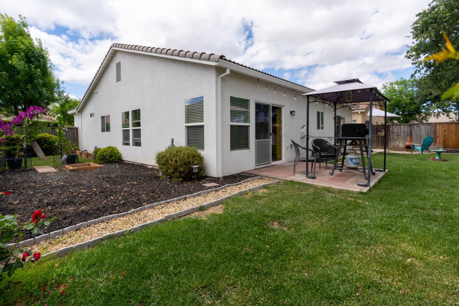 Los Banos, California 93635, United States, 3 Bedrooms Bedrooms, ,2 BathroomsBathrooms,Residential,Pending,128996