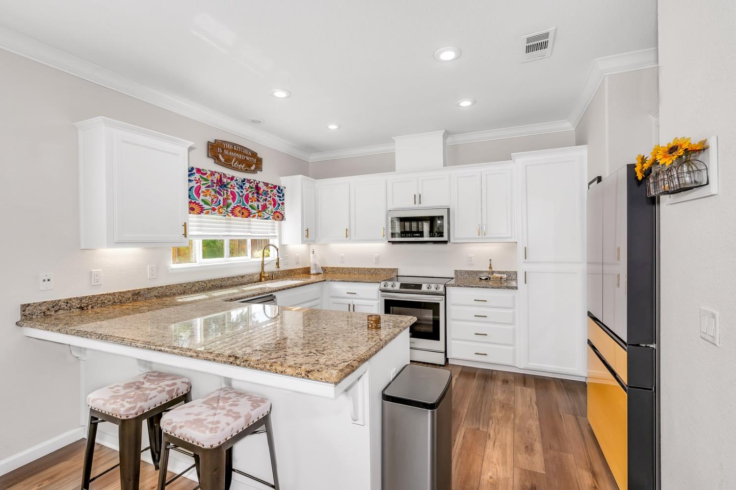 Los Banos, California 93635, United States, 3 Bedrooms Bedrooms, ,2 BathroomsBathrooms,Residential,Pending,128996