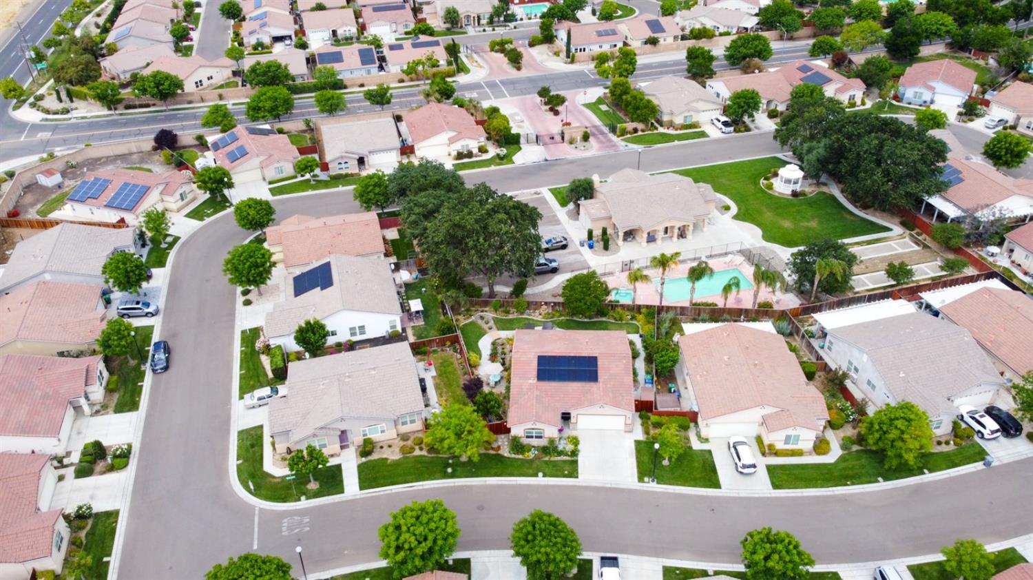 Los Banos, California 93635, United States, 3 Bedrooms Bedrooms, ,2 BathroomsBathrooms,Residential,Pending,128996