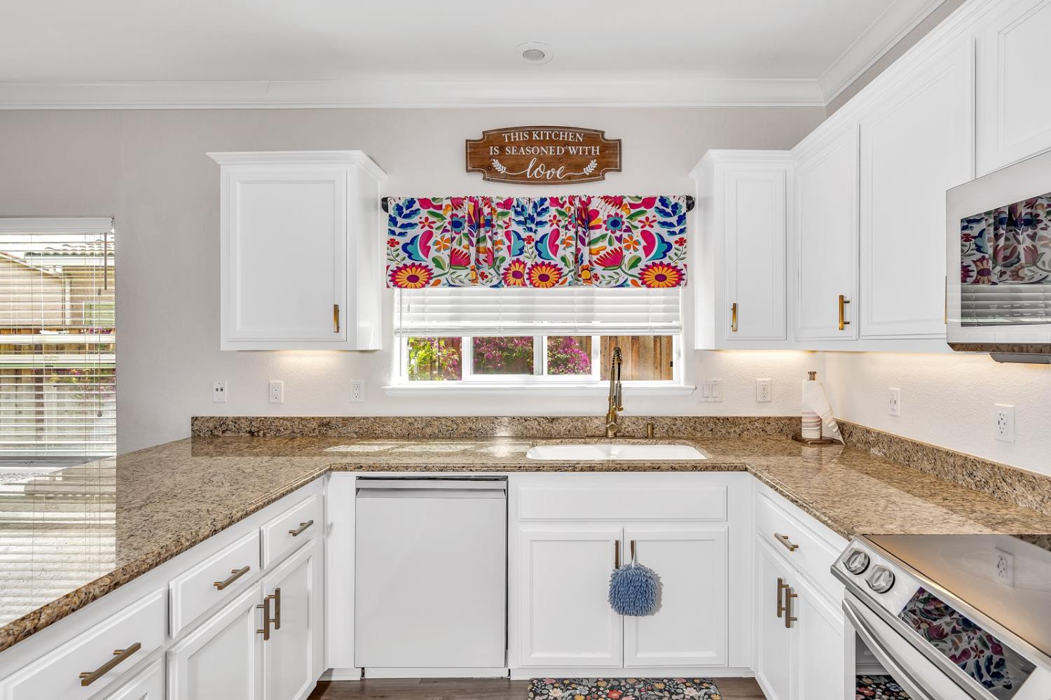 Los Banos, California 93635, United States, 3 Bedrooms Bedrooms, ,2 BathroomsBathrooms,Residential,Pending,128996