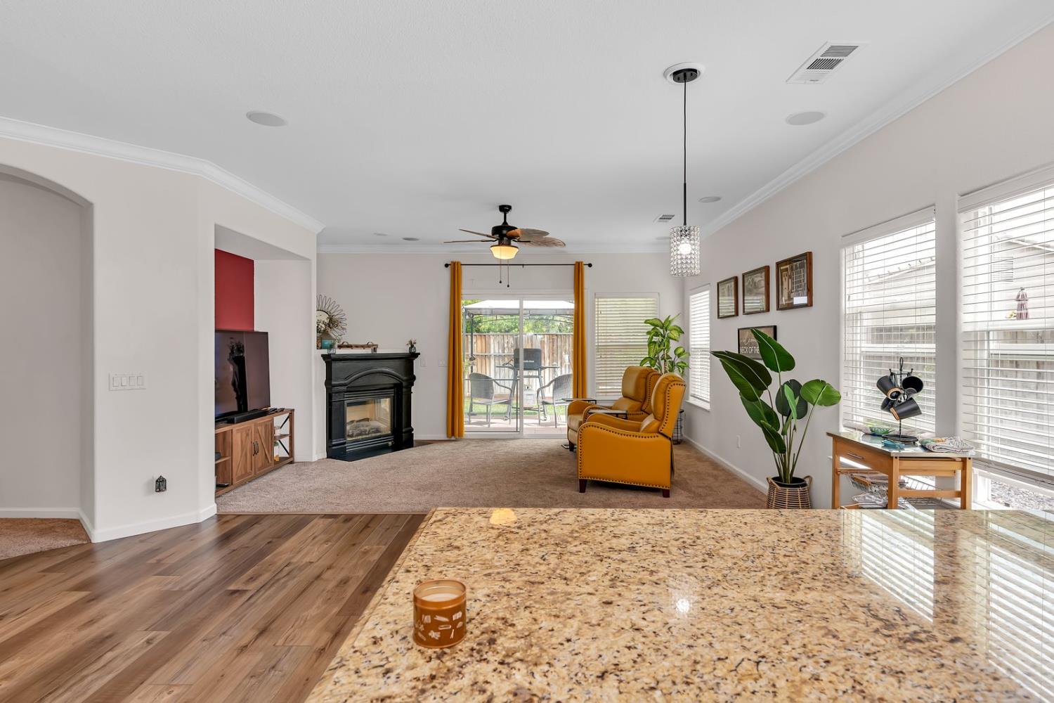 Los Banos, California 93635, United States, 3 Bedrooms Bedrooms, ,2 BathroomsBathrooms,Residential,Pending,128996