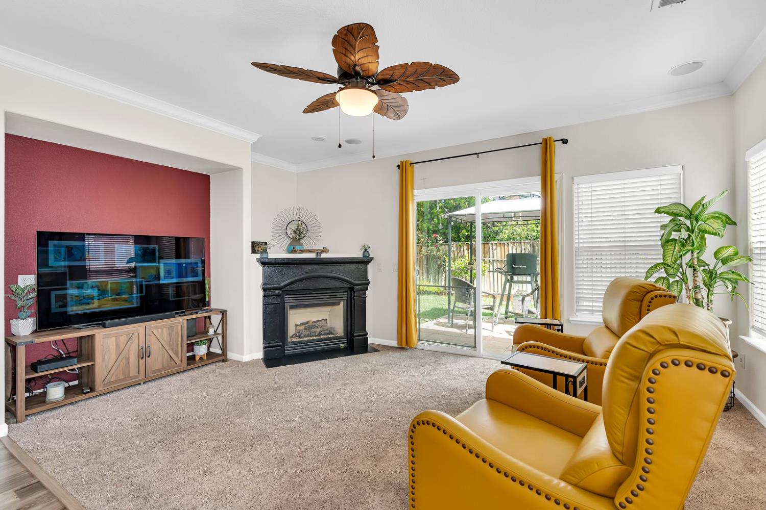 Los Banos, California 93635, United States, 3 Bedrooms Bedrooms, ,2 BathroomsBathrooms,Residential,Pending,128996