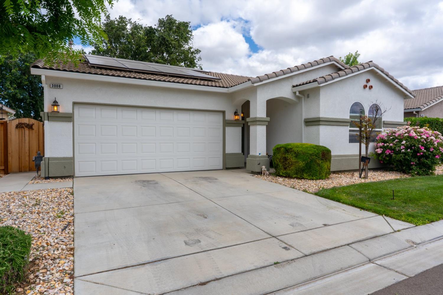 Los Banos, California 93635, United States, 3 Bedrooms Bedrooms, ,2 BathroomsBathrooms,Residential,Pending,128996