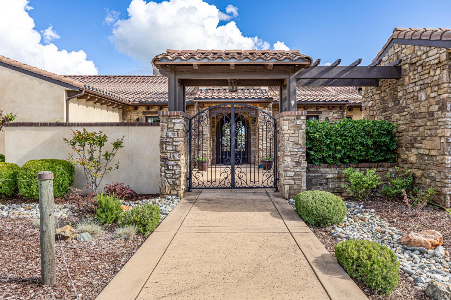1830 Gavin Circle