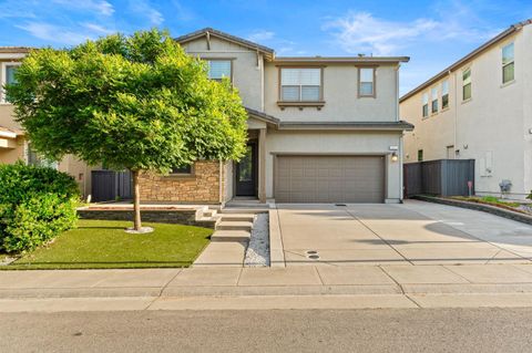 8434 Belcastel Way Fair Oaks CA 95628