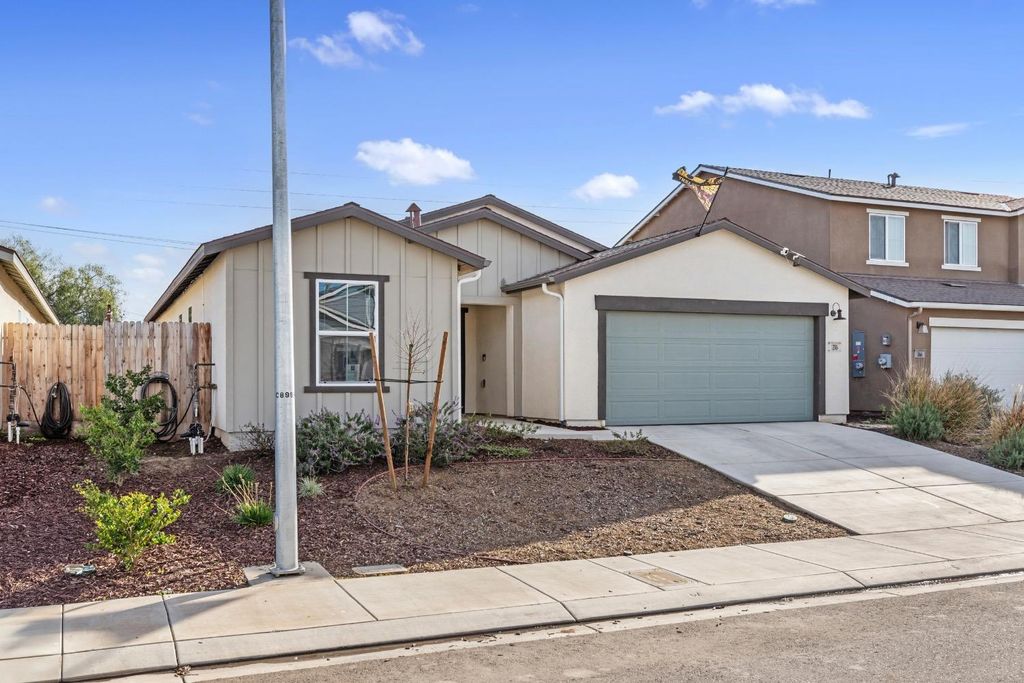 Photo of 276 Grand View Court, Merced, CA 95341 (MLS # 225127604)