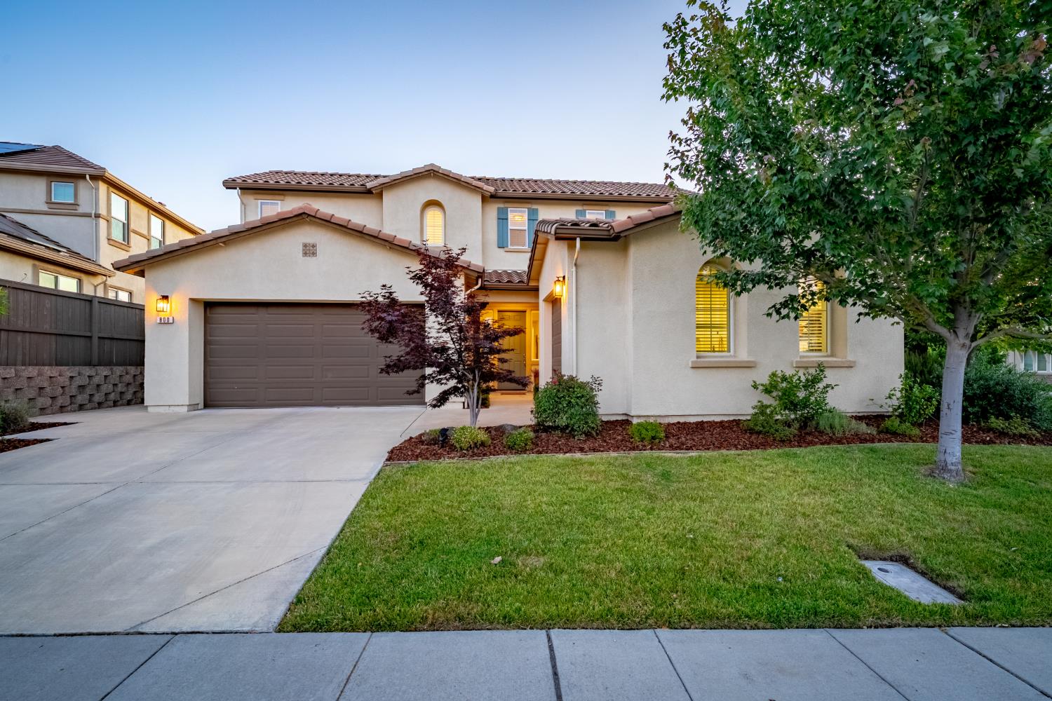 800 Lazy Creek Drive
