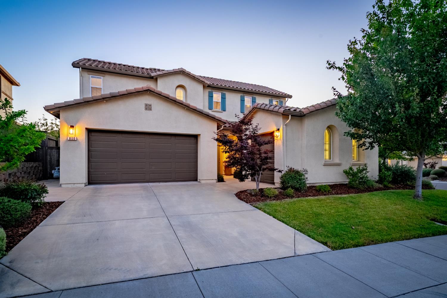 800 Lazy Creek Drive