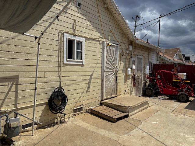 1900 Kenneth Street