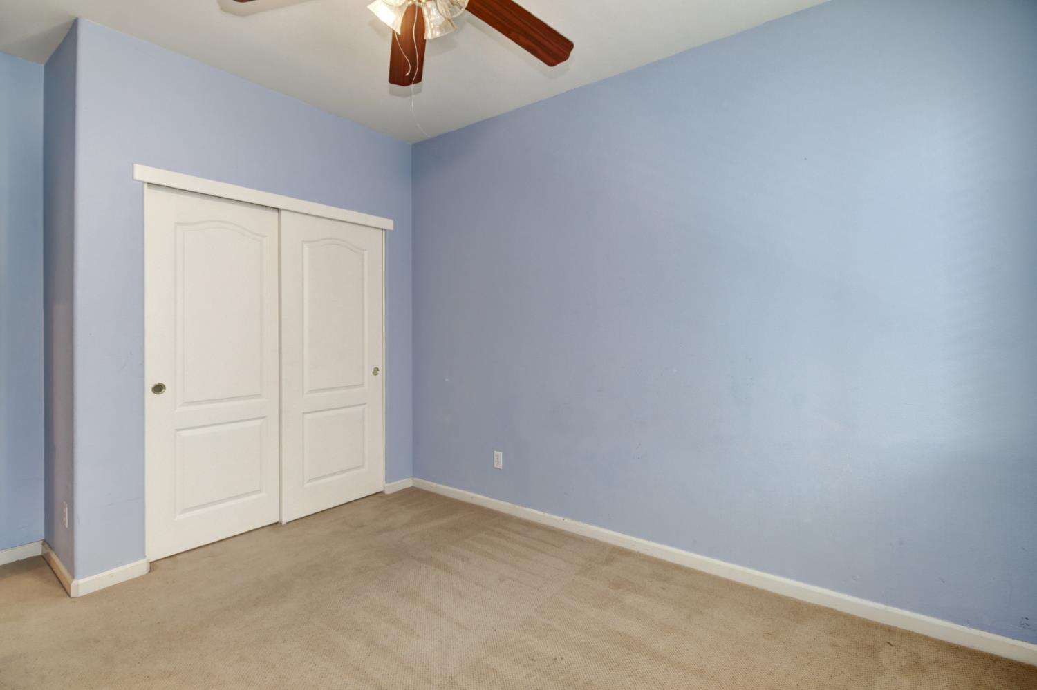 Elk Grove, California 95757, United States, 5 Bedrooms Bedrooms, ,3 BathroomsBathrooms,Residential,Active,163224