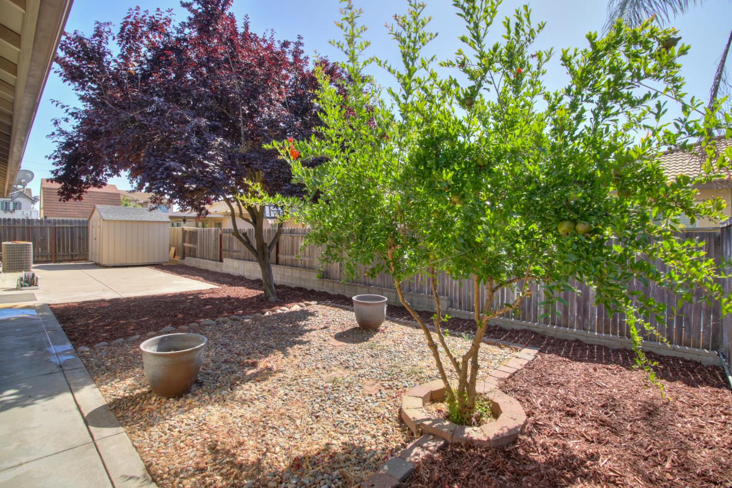 Elk Grove, California 95757, United States, 5 Bedrooms Bedrooms, ,3 BathroomsBathrooms,Residential,Active,163224