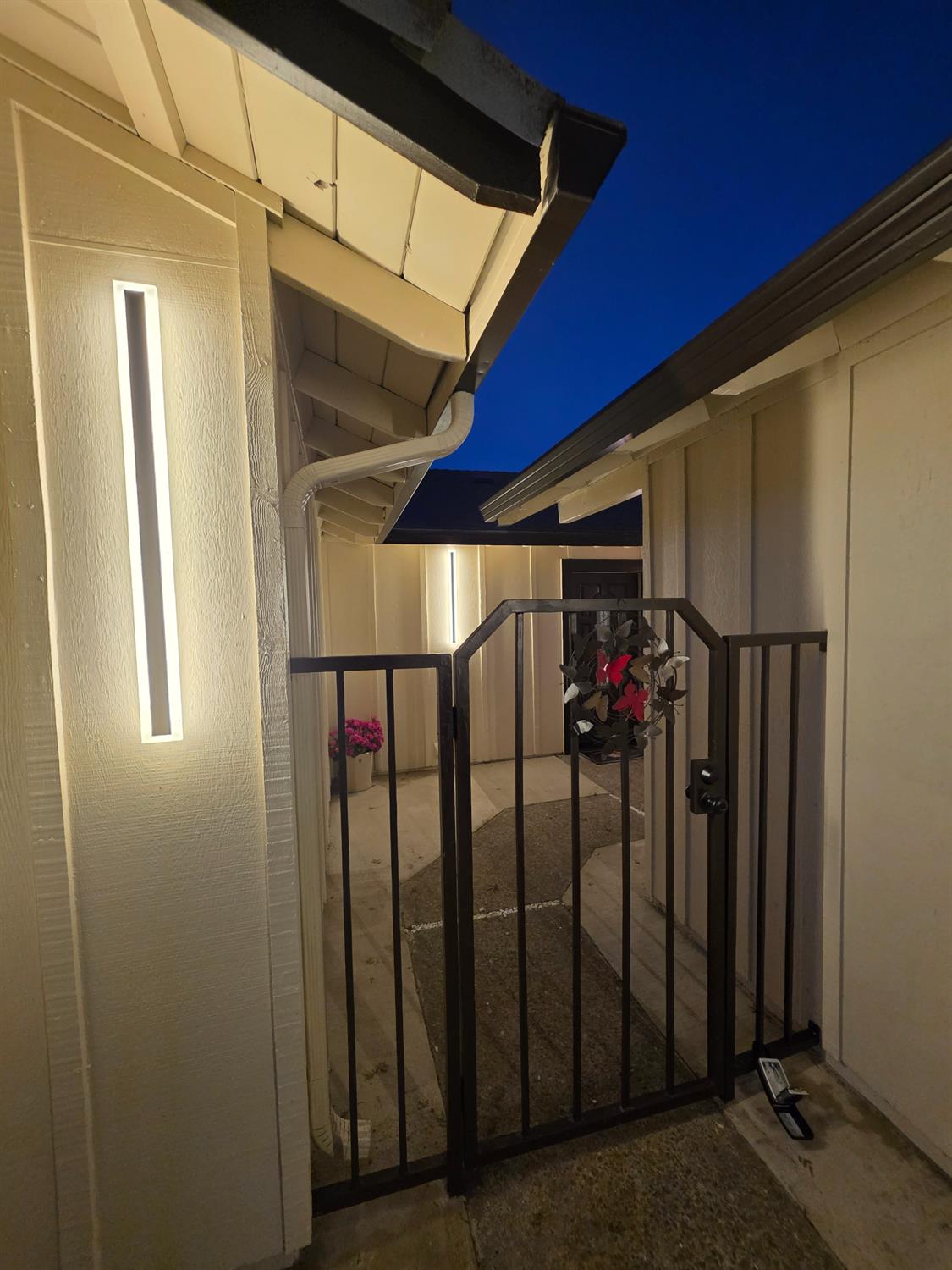 5870 Land View Drive