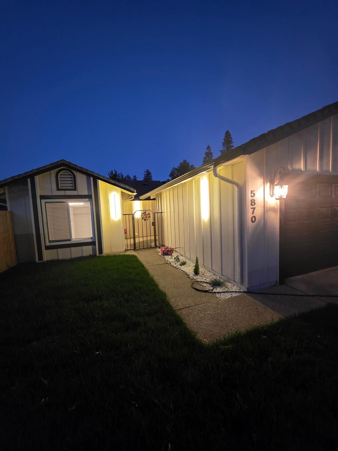 5870 Land View Drive