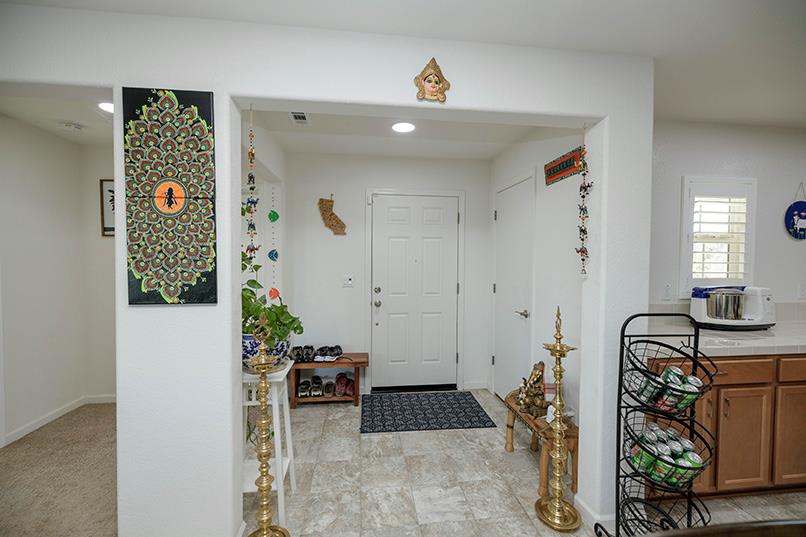 1435 W Woodward Avenue