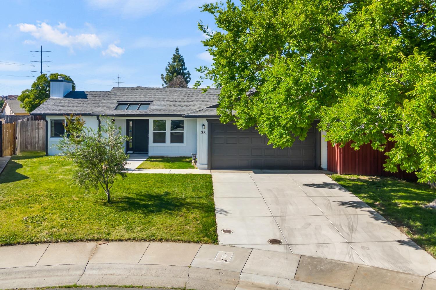 38 Mountainwood Court