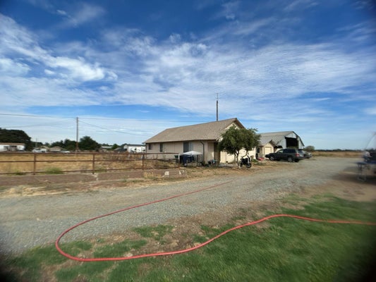 10035 PRINGLE AVE, GALT, CA 95632 - Image e825ab99ababccbc04932e4e333996e2/3036660327