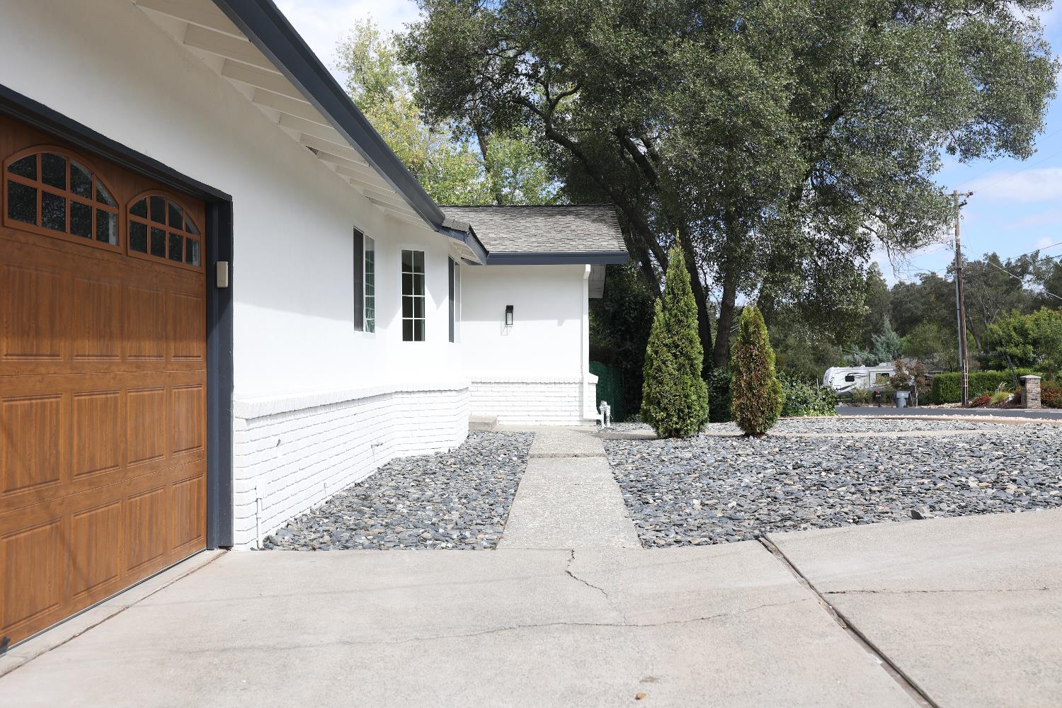 8260 E Granite Drive