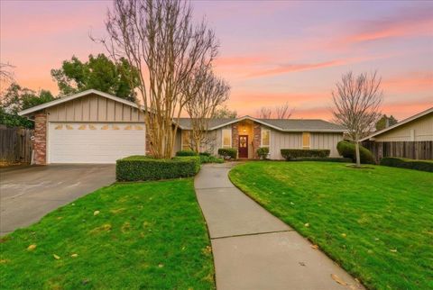 6242 Valor Way Carmichael CA 95608