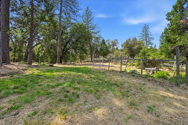 12651 SHADY CREEK DR, NEVADA CITY, CA 95959 - Image e8480be256d4e7f4159a0248bb2a8880/1945279449