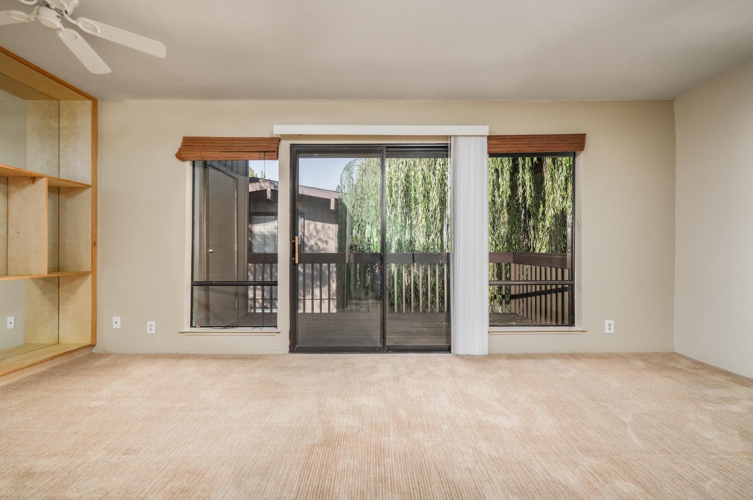 2492 Larkspur Lane 200
