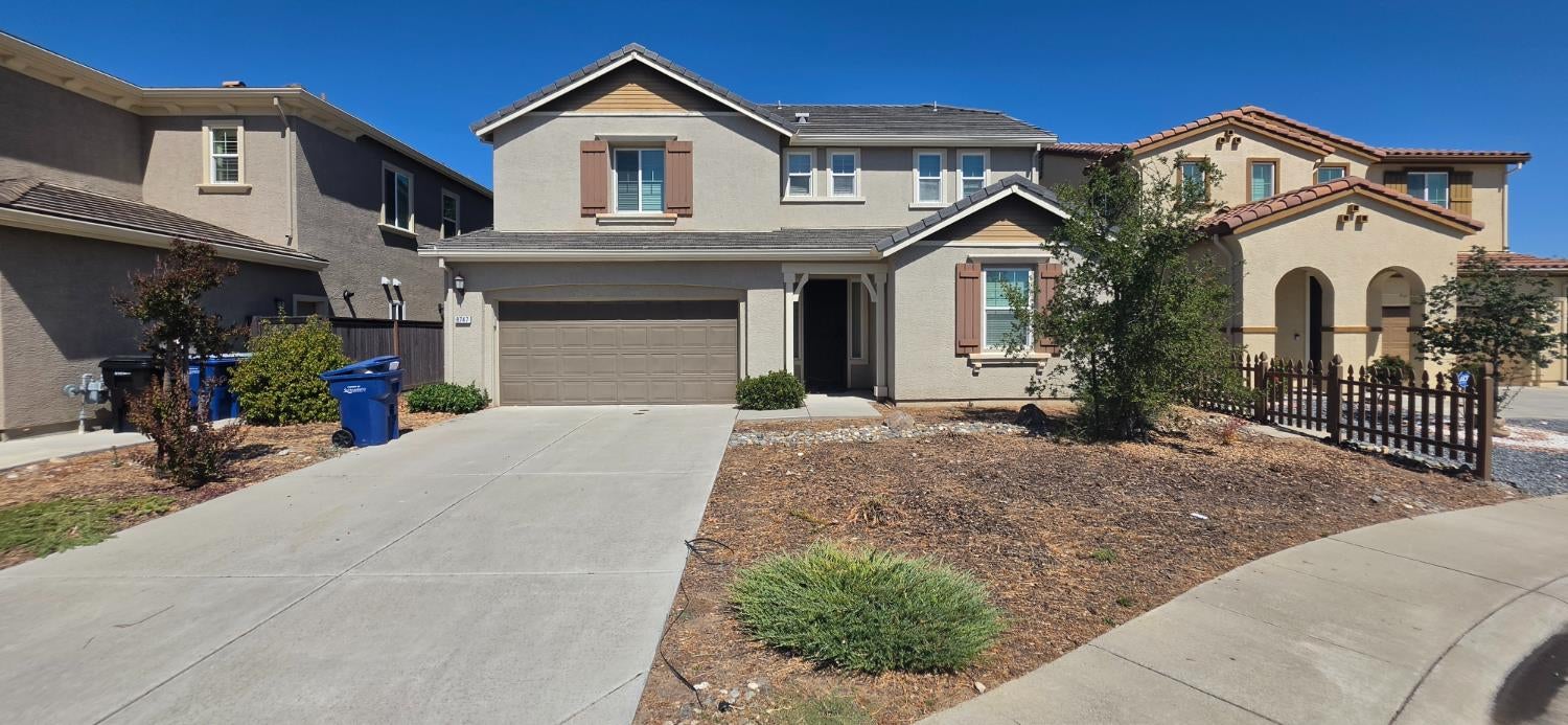 8747 Esperia Way
