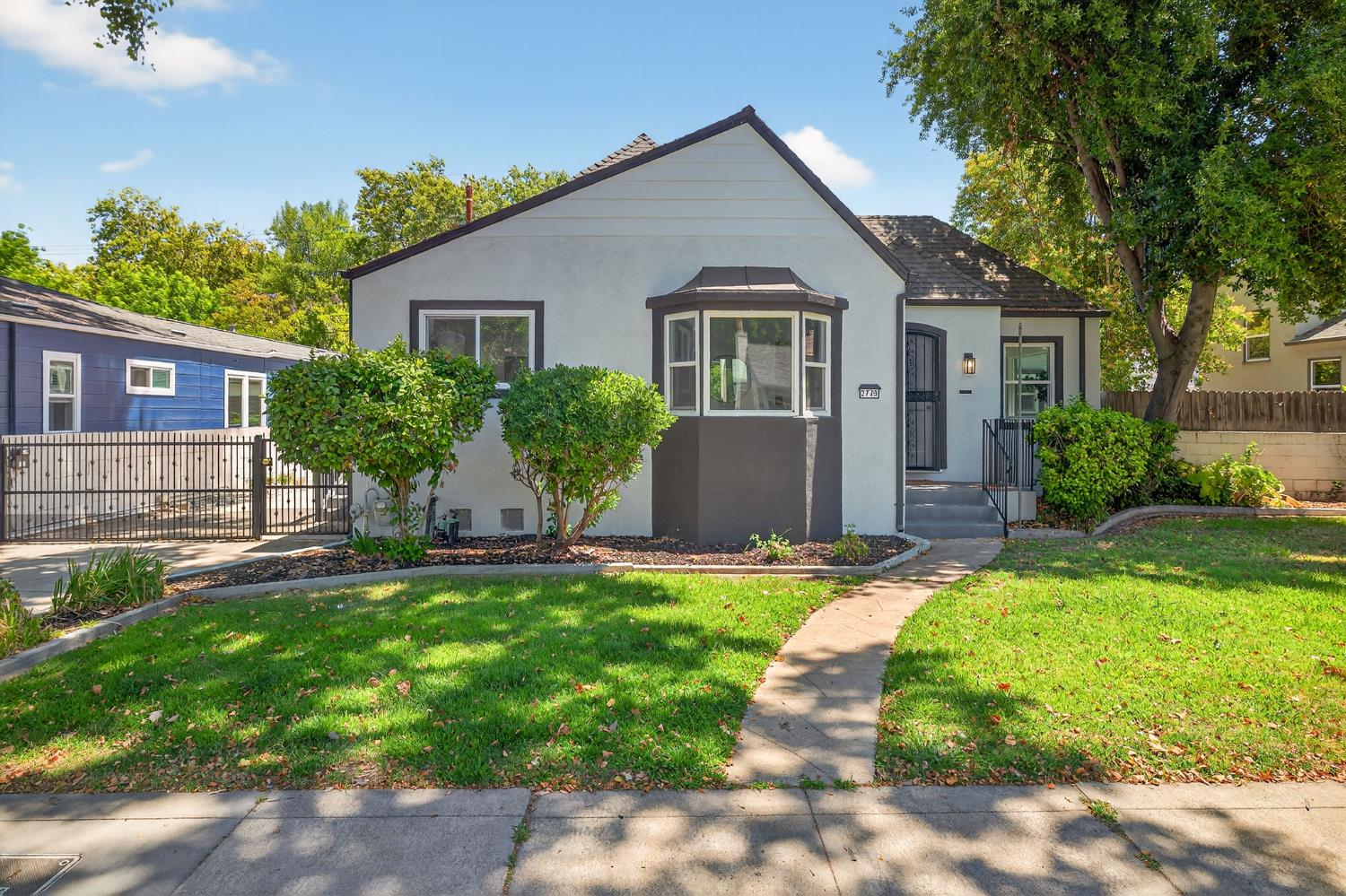 2725 Harkness Street