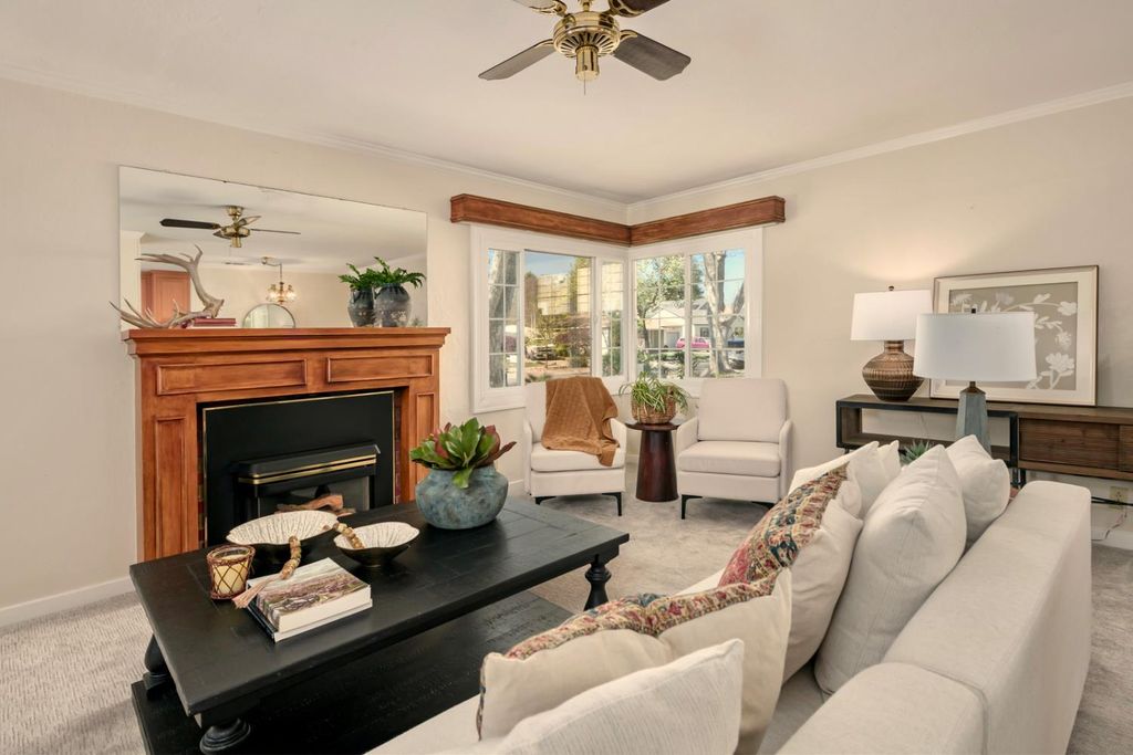 Photo of 12 Bliss Avenue, Woodland, CA 95695 (MLS # 226030907)