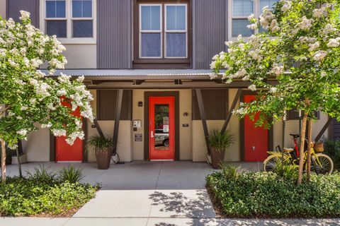 1661 Spring Street 341 Davis CA 95616
