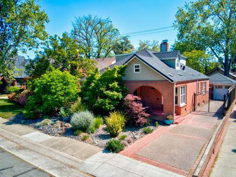 905 47th Street Sacramento CA 95819