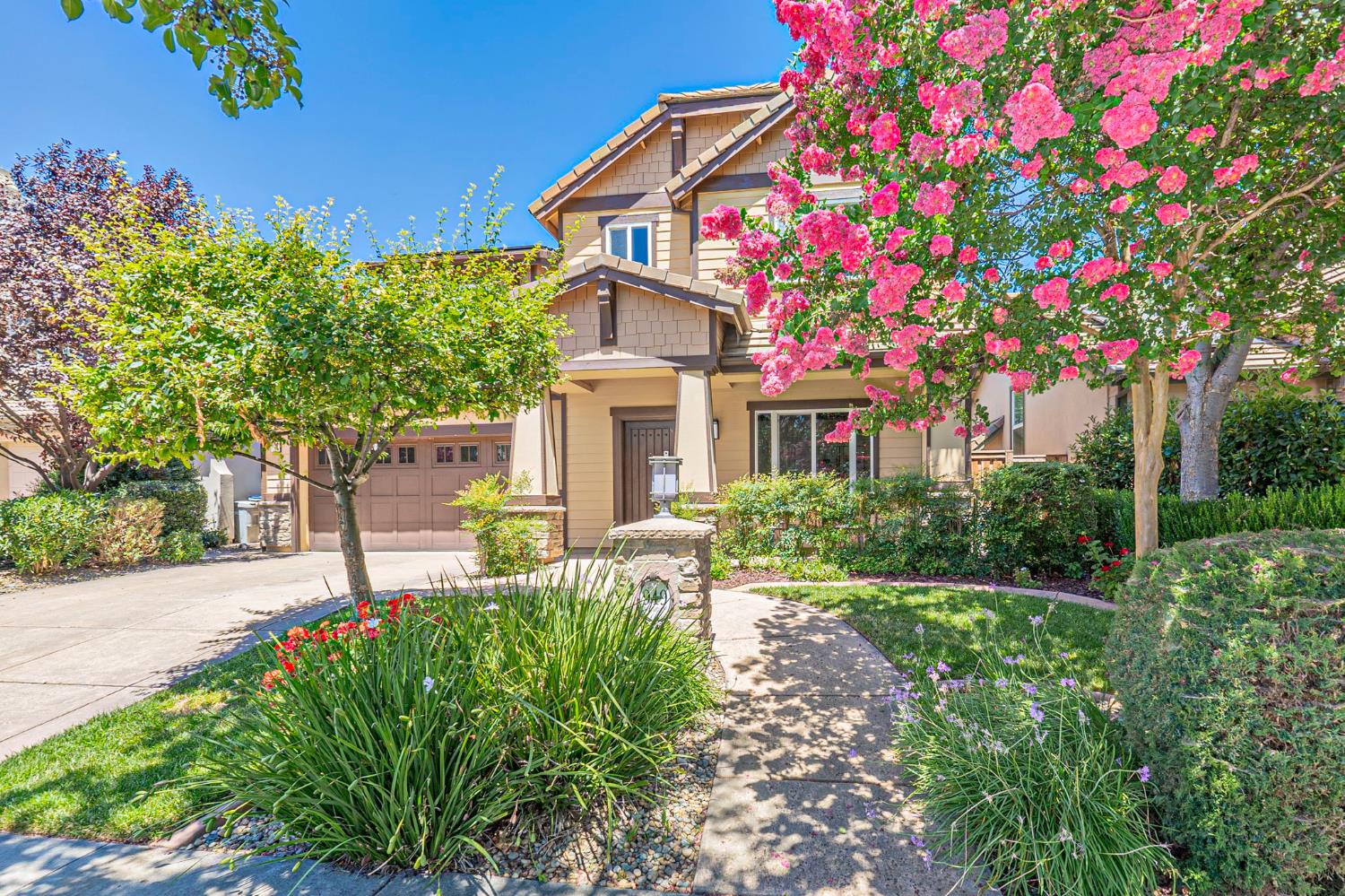 949 oliver Court