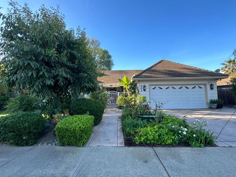 2502 Canyon Creek Drive Stockton CA 95207