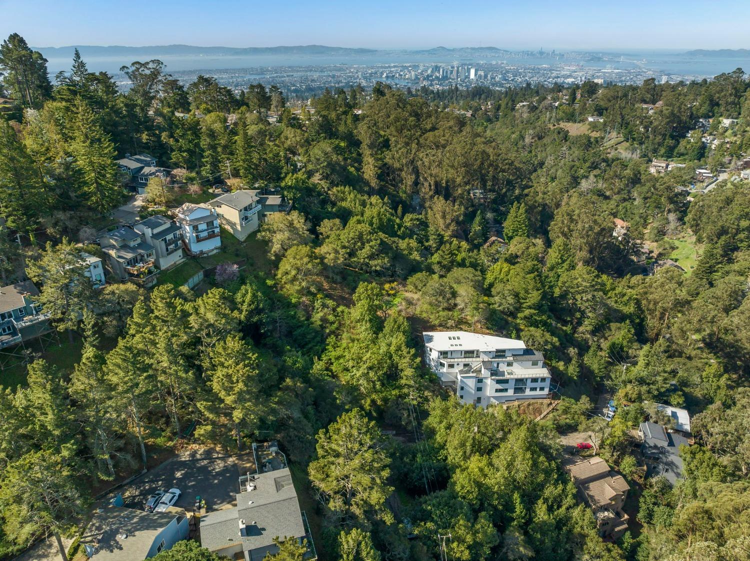 View Oakland, CA 94603 land
