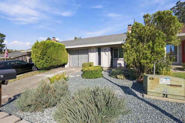 7791 SUN HILL DR, CITRUS HEIGHTS, CA 95610 - Image e9205e86f6f67b6c6cfacce8b79fa587/817242017