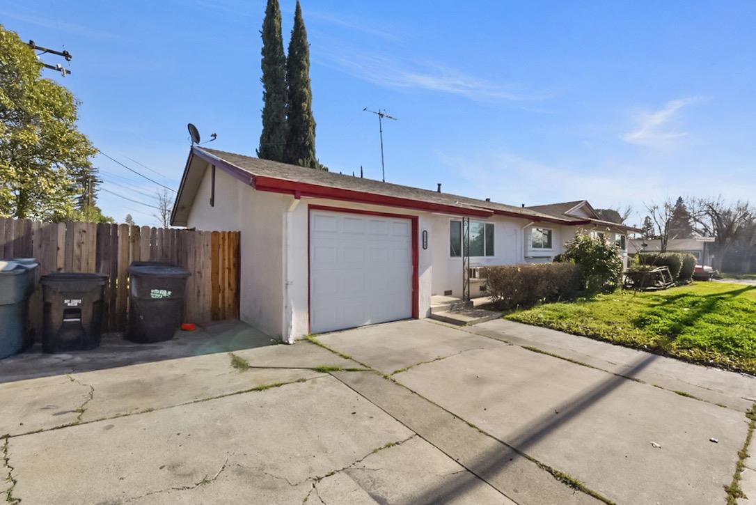 2001 Bowling Green Drive