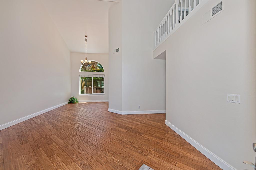 3732 Deer Walk Way