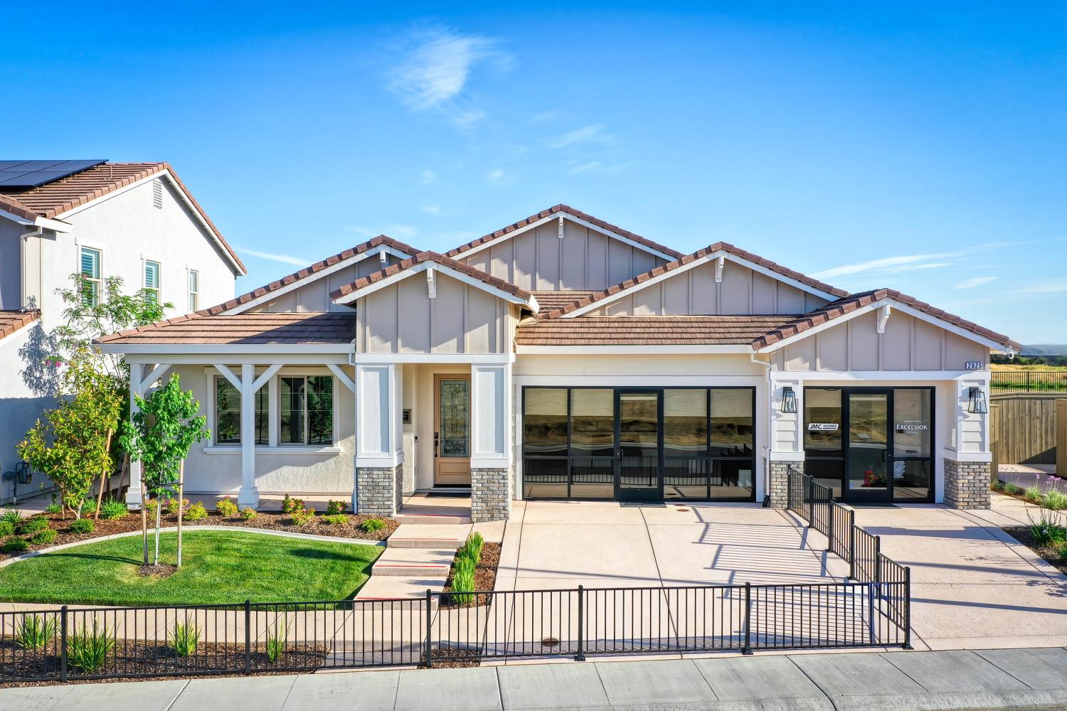 2025 Arbor Ridge Drive