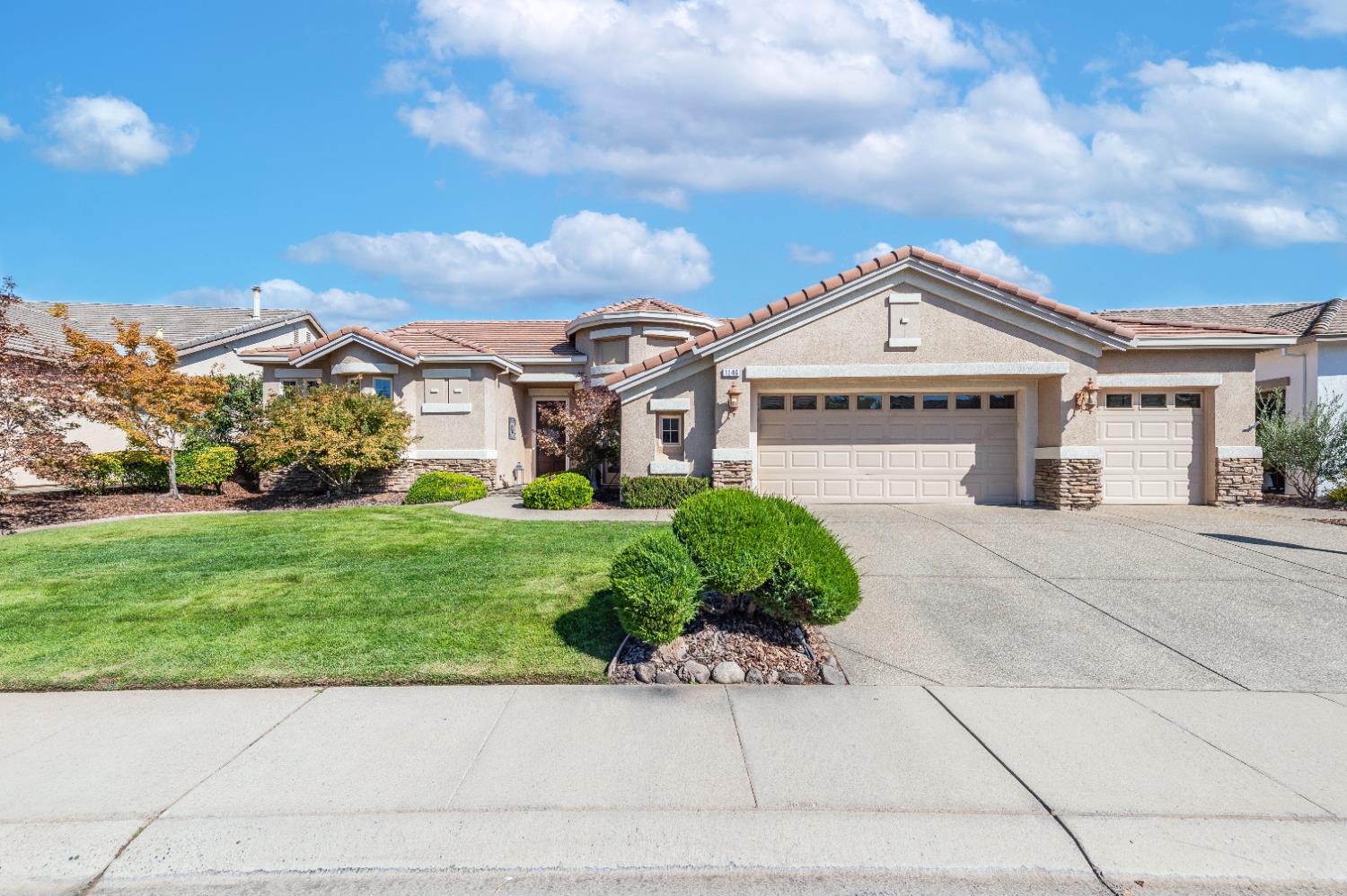 1146 Secret Lake Loop
