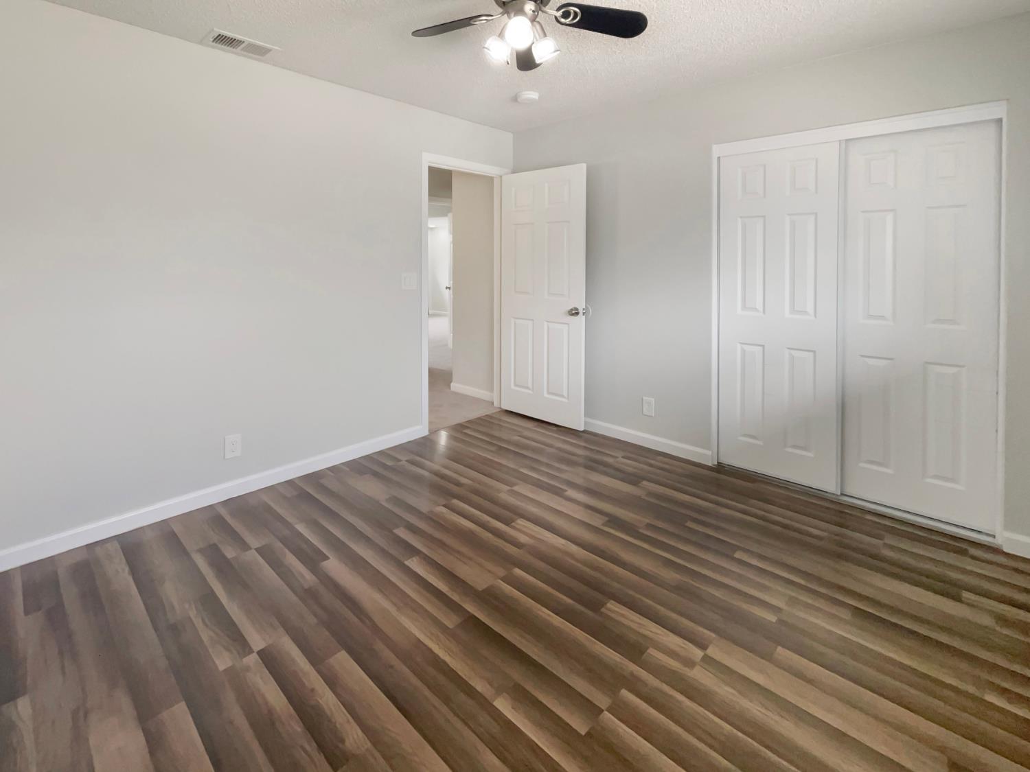 5921 Hillsdale Boulevard