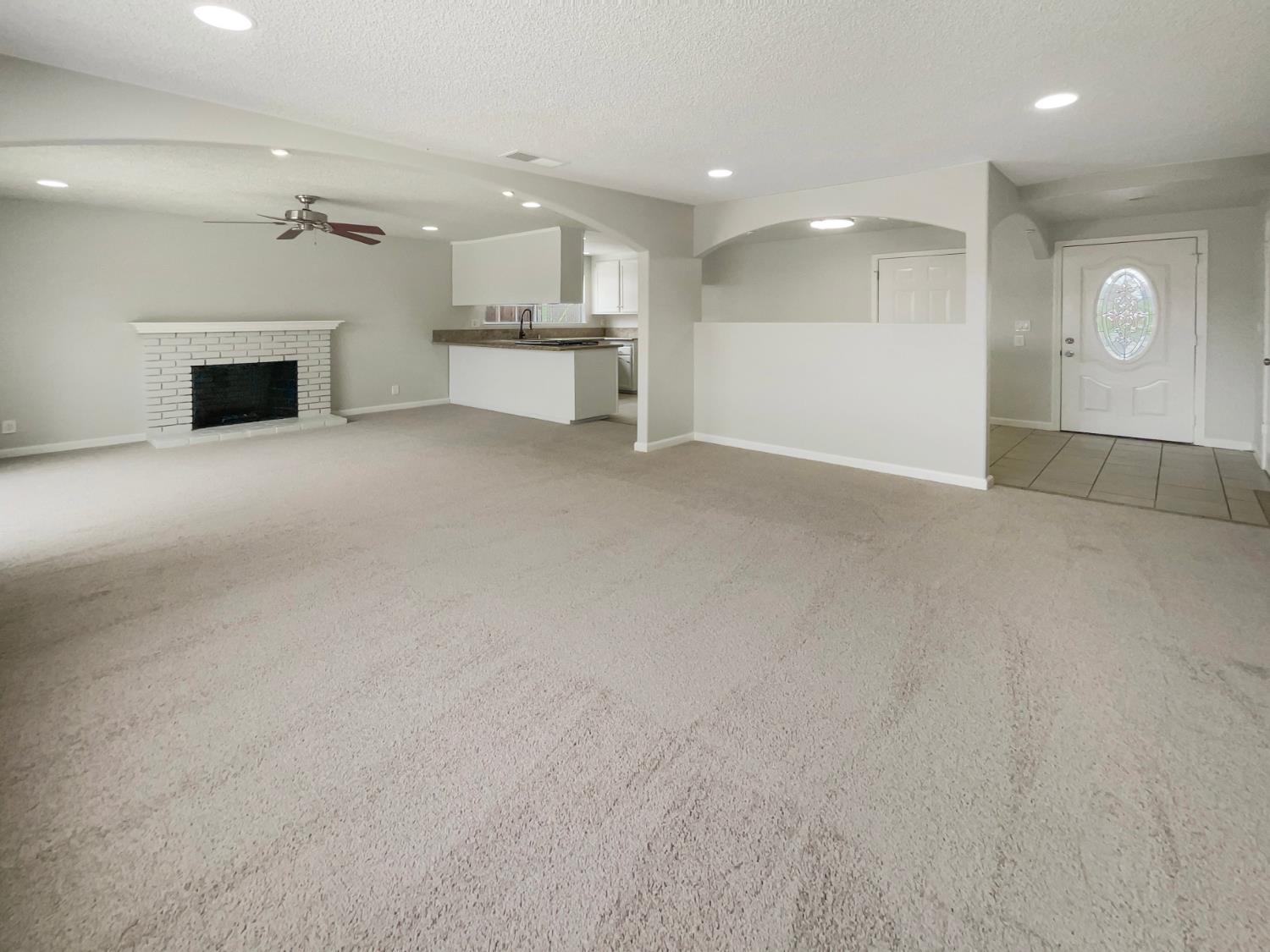 5921 Hillsdale Boulevard