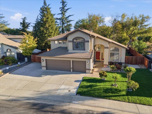8943 N CAMDEN DR, ELK GROVE, CA 95624 - Image e9831711bde02f3dcd0e6b2da2ee9aab/3568502026