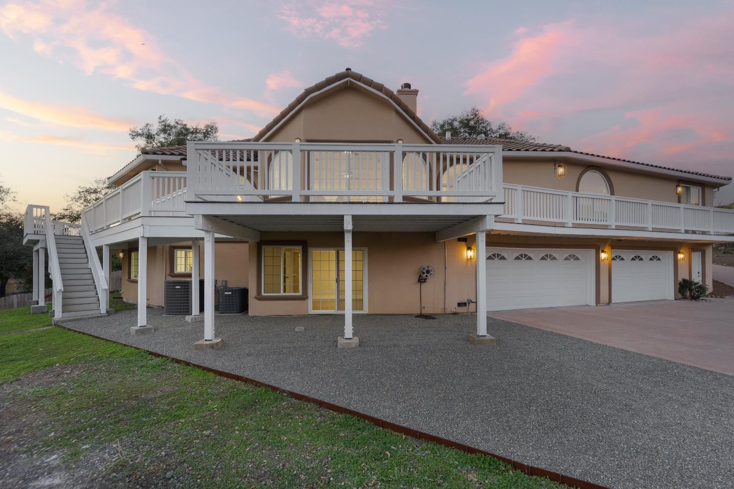 4329 Crazy Horse Road