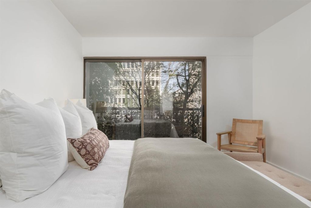 Photo of 500 N Street #402, Sacramento, CA 95814 (MLS # 226033860)