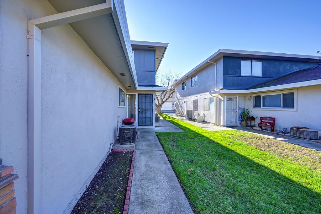 4620 Greenholme Drive 3