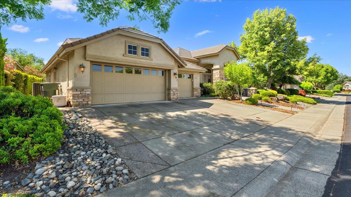 601 Pear Blossom Court