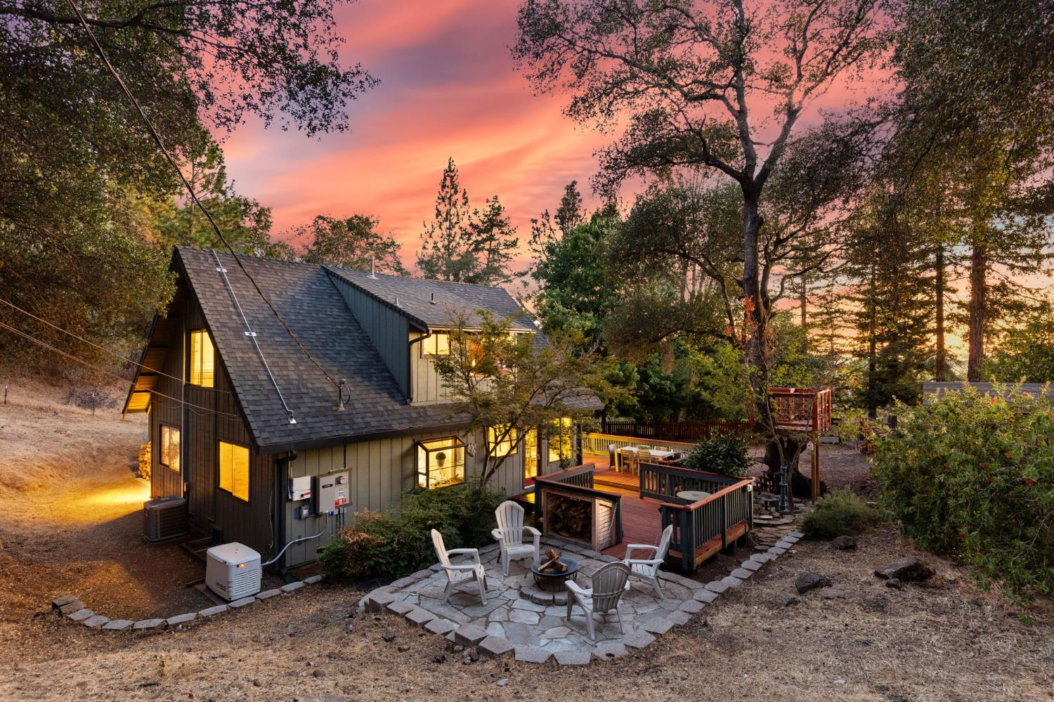 4461 Sunnyside Drive