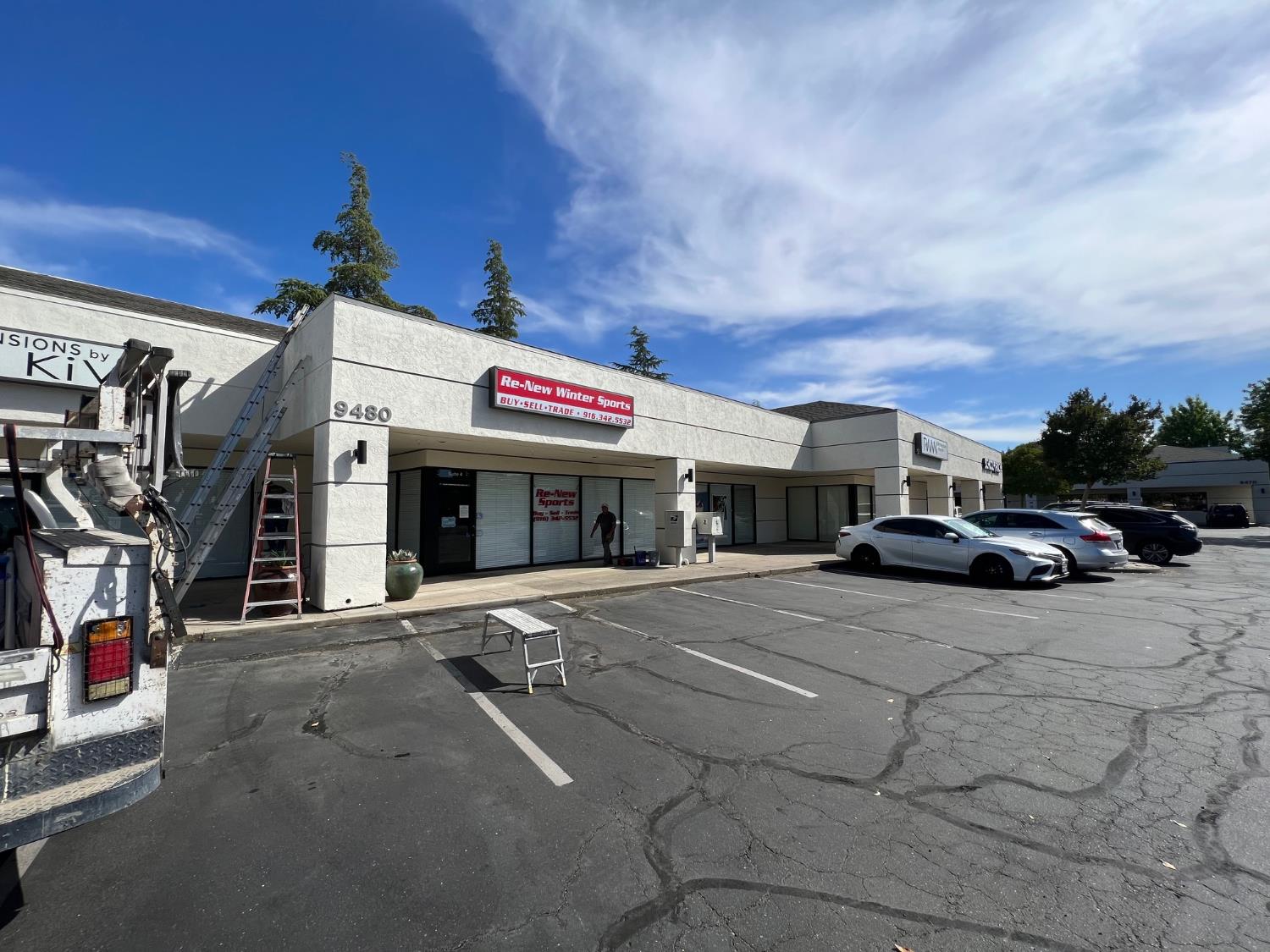 9480 Madison Avenue 4