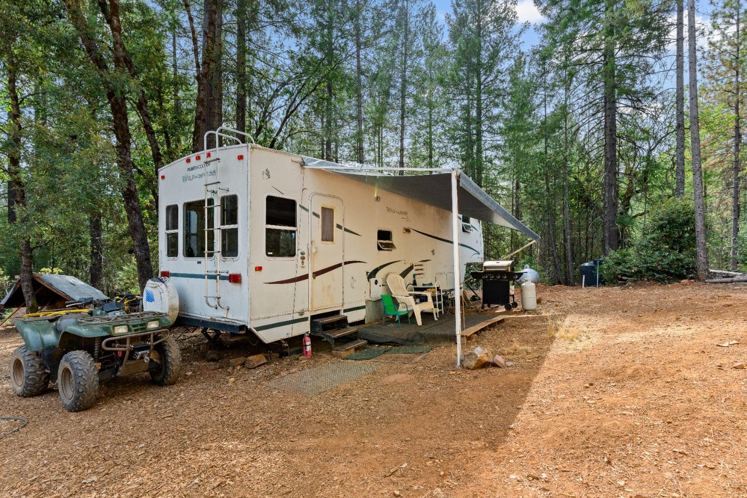 Nevada City, California 95959, United States, 2 Bedrooms Bedrooms, ,1 BathroomBathrooms,Residential,Active,38734