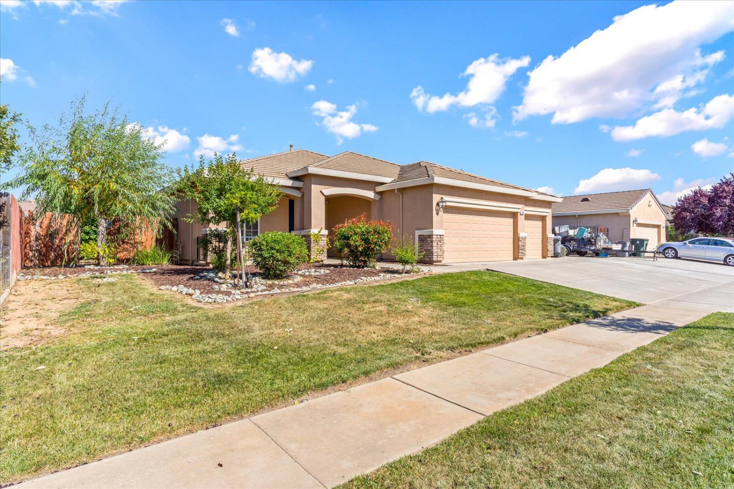 5551 Turnberry